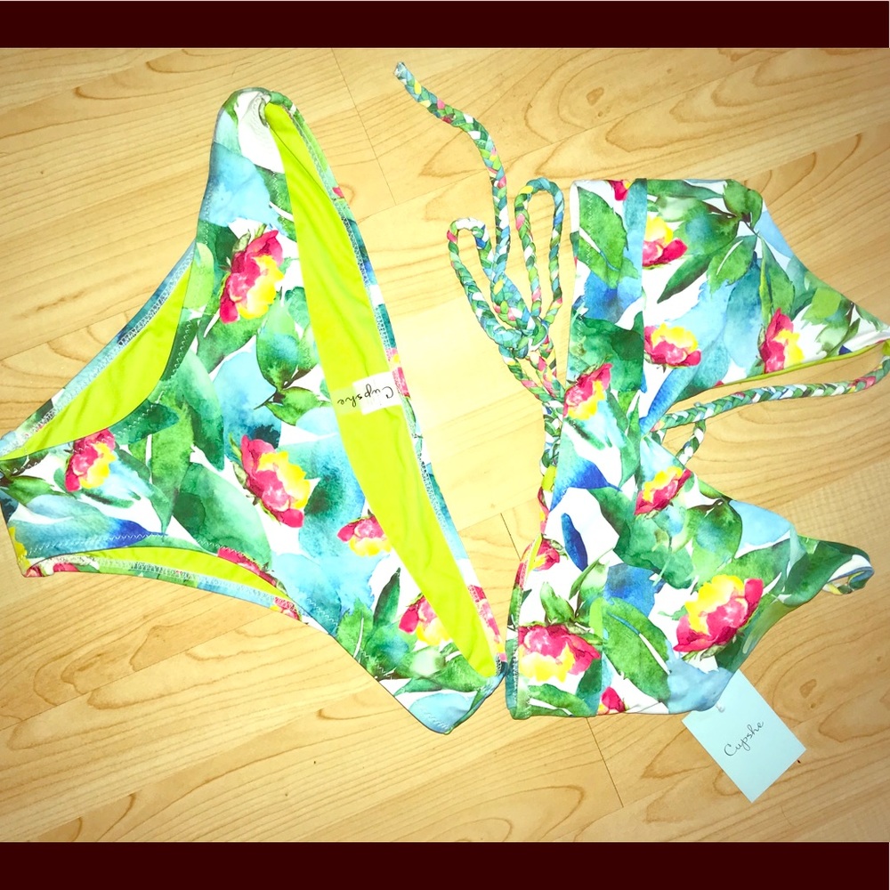 Green Bikini